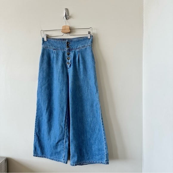 HOLLISTER Ultra High Rise Culottes in Medium Wash (Size:Small) - Picture 5 of 11